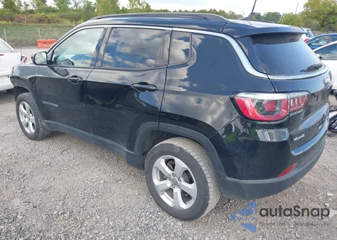 2019 Jeep Compass Latitude 4X4 from USA, damaged, VIN 3C4NJDBB1KT682742
